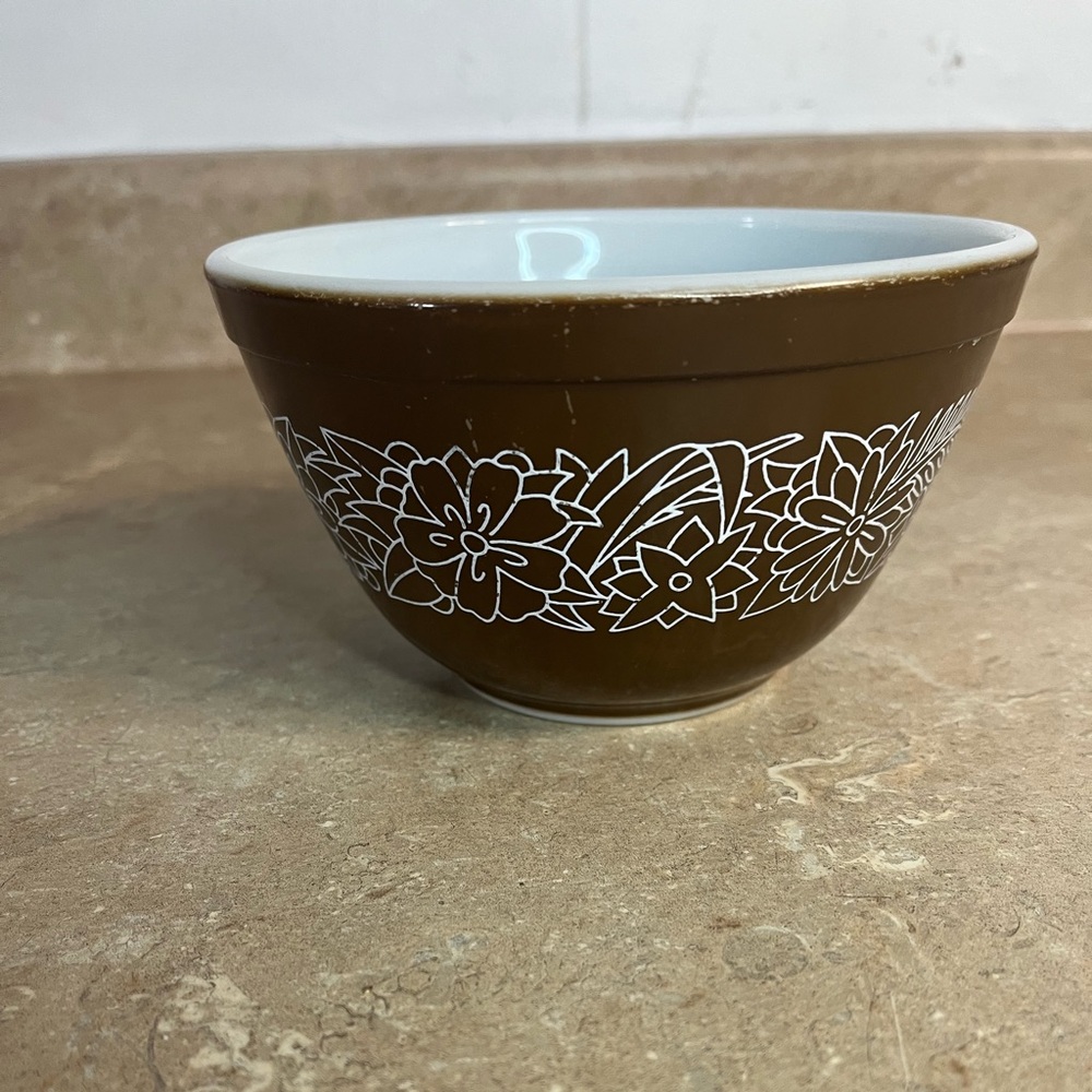 Vintage Pyrex Woodland Mixing Bowl